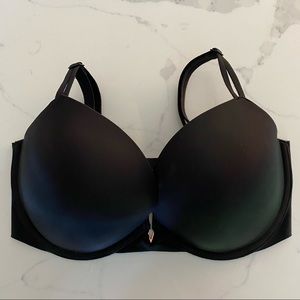 Victoria’s Secret ‘Very Sexy’ push-up bra, 34DDD, black